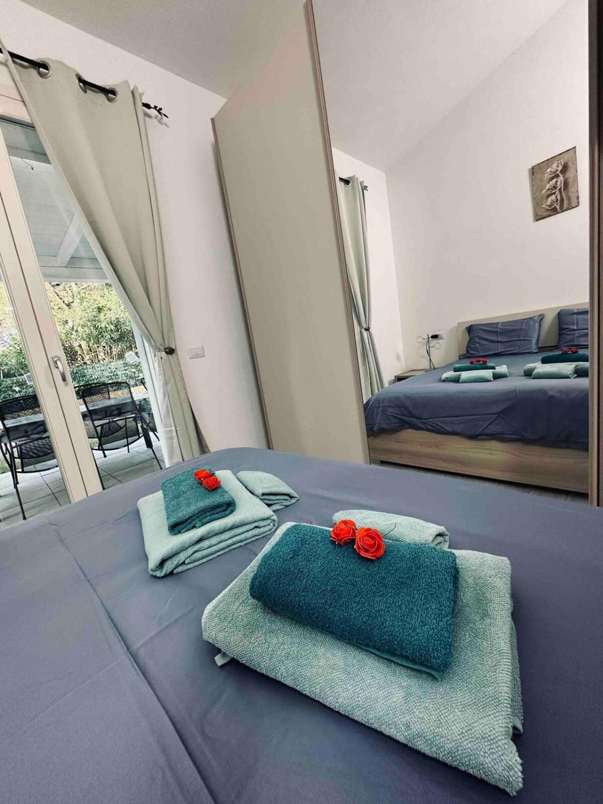 Magnifique Villa Neuve En Bord De Mer 萨萨里 外观 照片